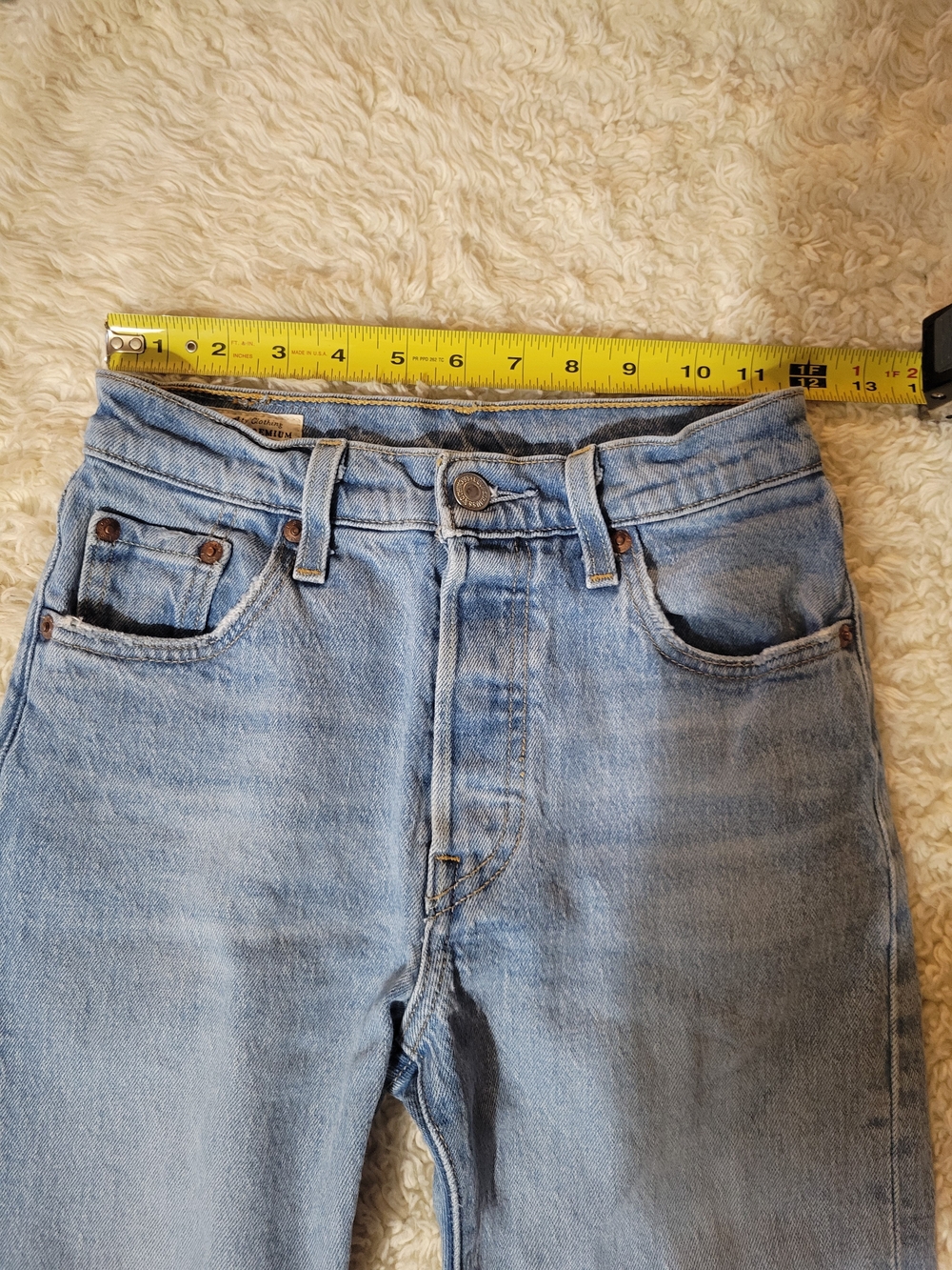 Levi's 501 Straight Leg Jeans | Size 23 | Inseam 24" - Picture 8 of 16